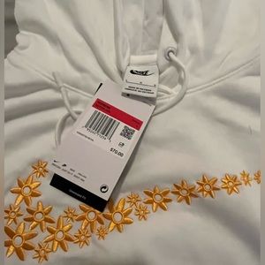 Nike cropped hoodie sweatshirt, white, new with tags, women’s size large